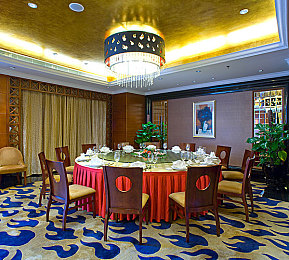 黑料曝光：揭秘赛道背后的权谋，速度与真相的极限抉择-2